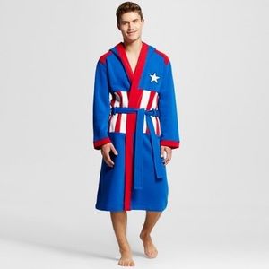 MARVEL CAPTAIN AMERICA super soft robe! ❤️🇺🇸💙⭐️