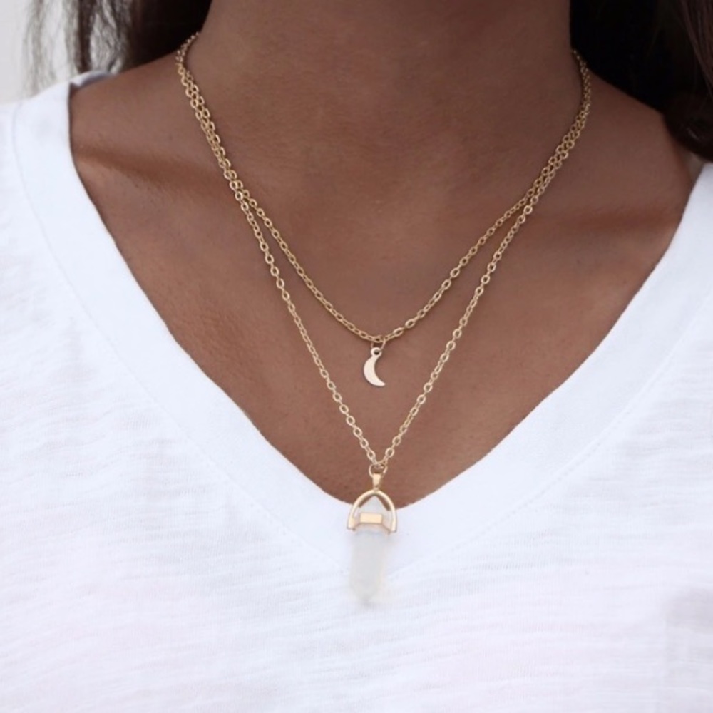 🌺2FOR$10🌺🌜Moon & Crystal Necklace🌛
