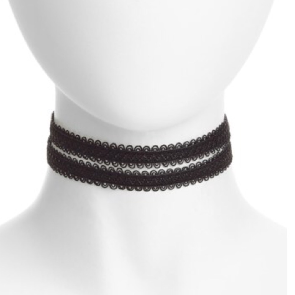 Vanessa Mooney designer Black lace choker NWT