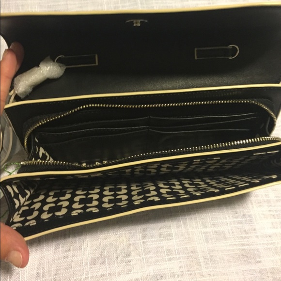 NWT Vera Bradley flap clutch in Northbrook black - Picture 4 of 7