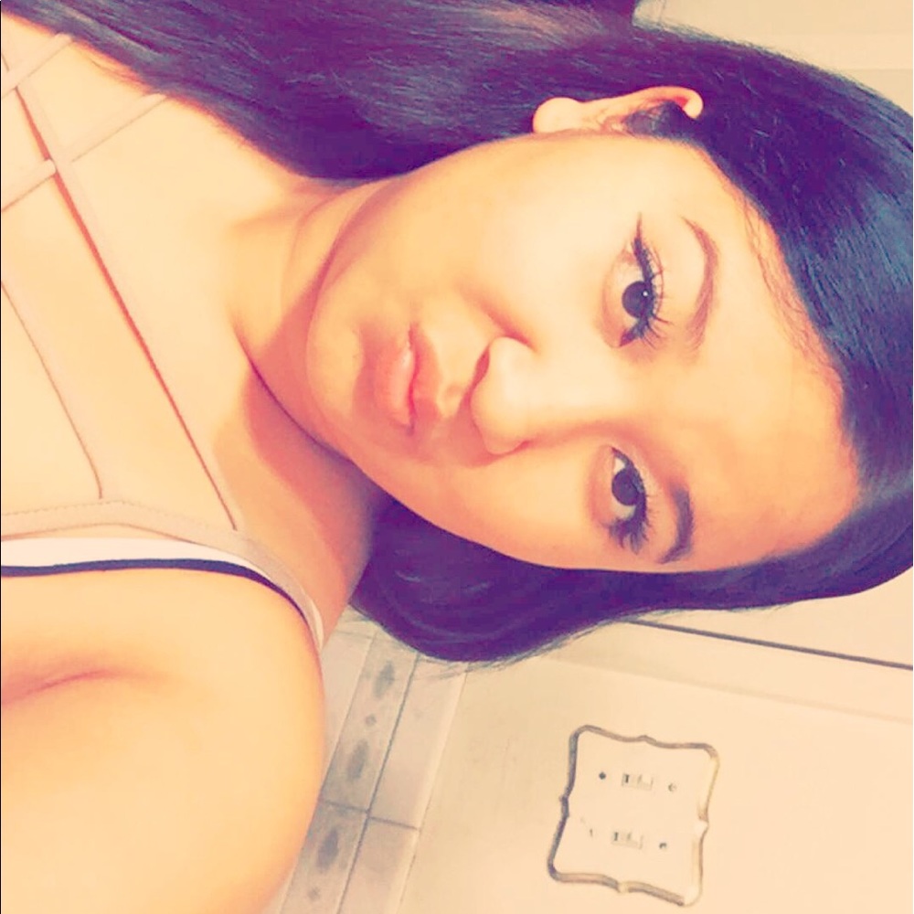 Meet your Posher, Konnie