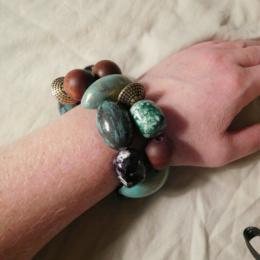 Chunky stretchy big bead bracelet