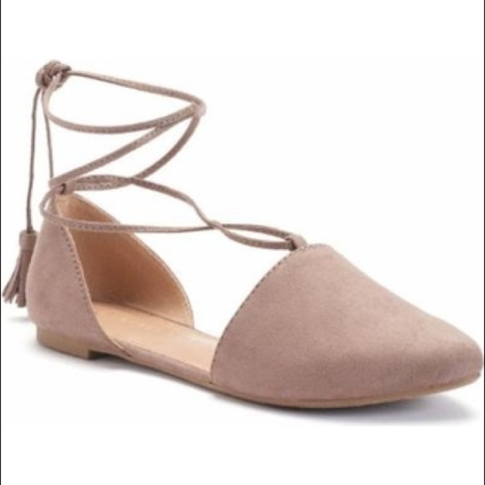 🆕Lauren Conrad laced up flats🆕
