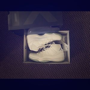 Air Jordan 11's Legend Blues