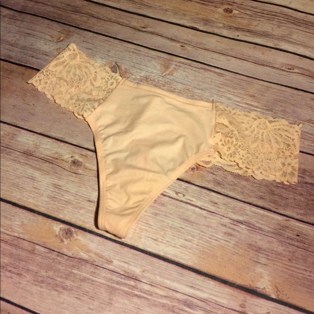 NWT Victoria's Secret PINK Thong
