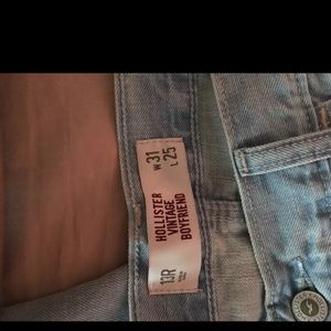 Hollister boyfriend jeans