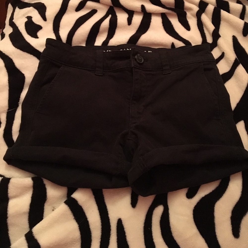 American Eagle black shorts