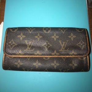 Louis Vuitton Brown canvas Twin PM pochette