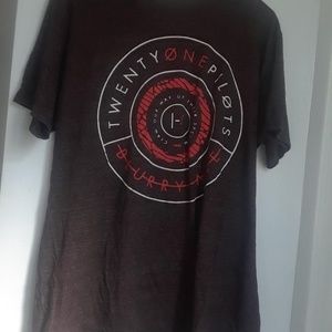 Twenty one pilots shirt