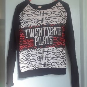Twenty one pilots shirt