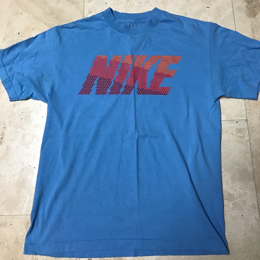 Nike T Shirt