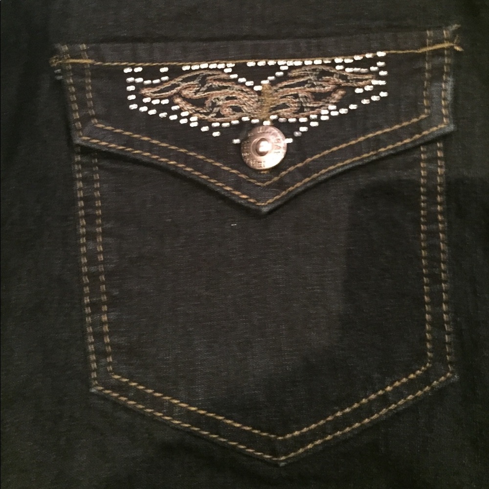 Super cute Jeanbay cuffed capris