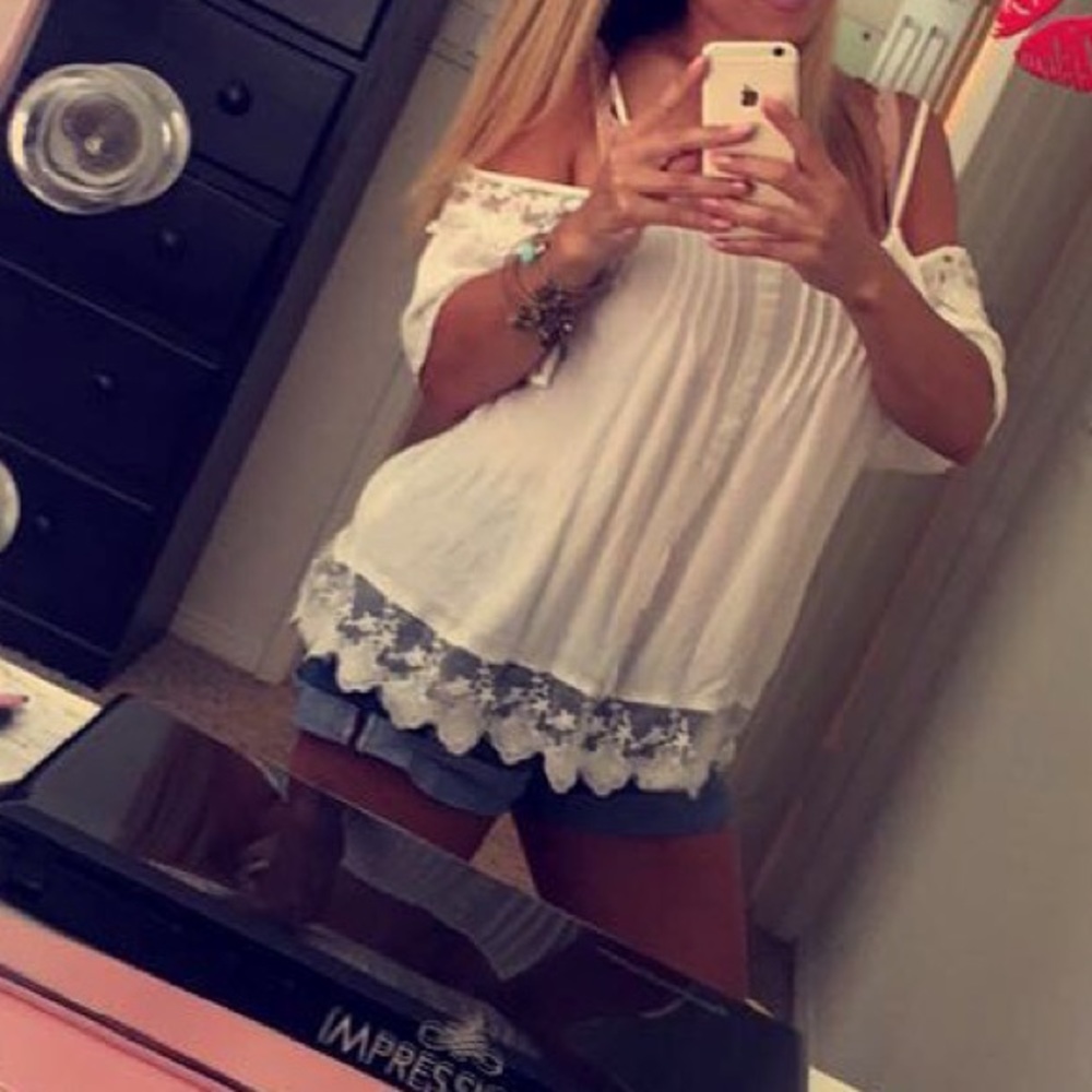 Over the shoulder top