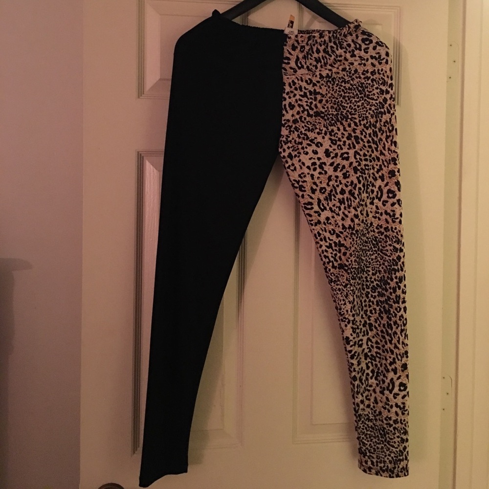 Black/Leopard tights