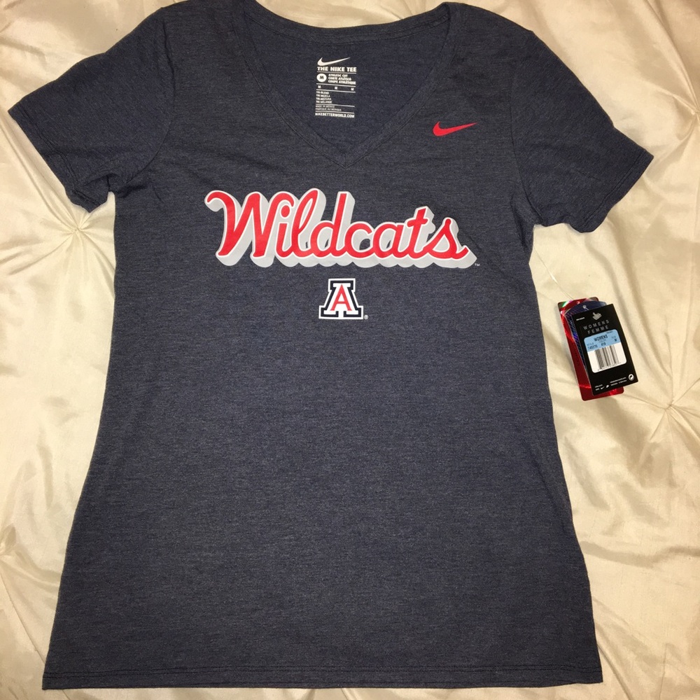 Nike University of Arizona tee ❤️💙