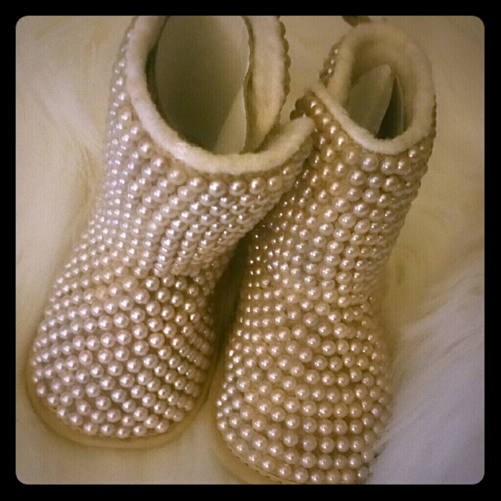 Pearl booties