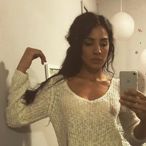 Meet your Posher, Anahit