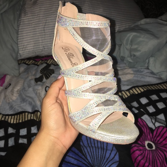 Shoes - High heels