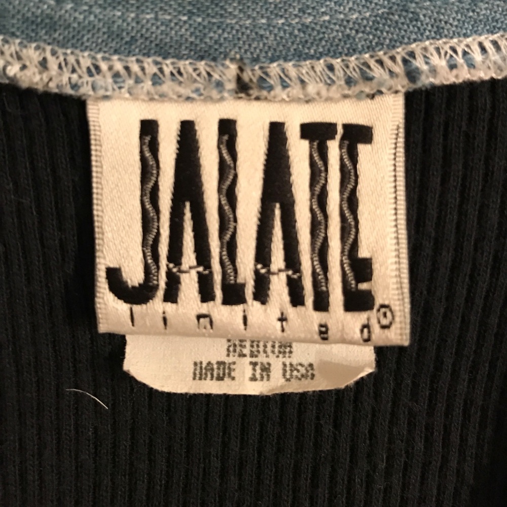 🚨SOLD🚨VINTAGE 90'S DENIM COLLAR TOP - Picture 4 of 4