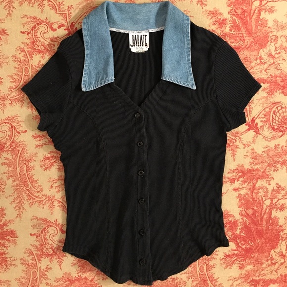 🚨SOLD🚨VINTAGE 90'S DENIM COLLAR TOP - Picture 2 of 4