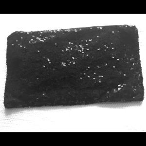 Sequin clutch