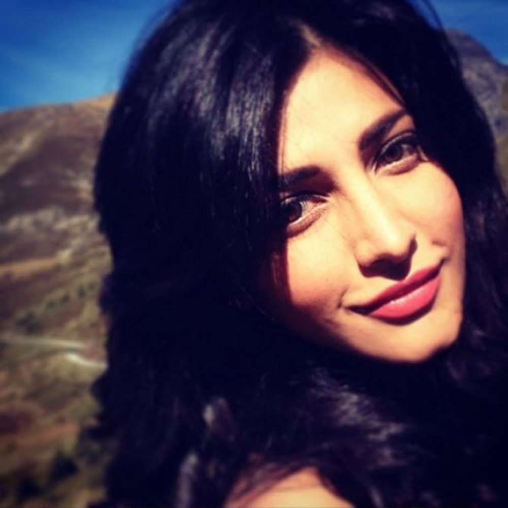Meet your Posher, Gina