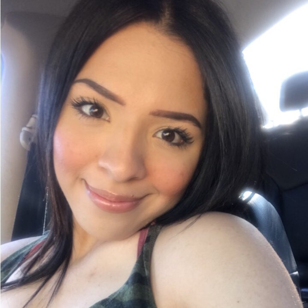 Meet your Posher, Leslie