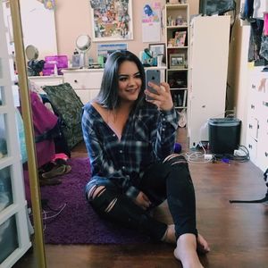 Meet your Posher, Monica