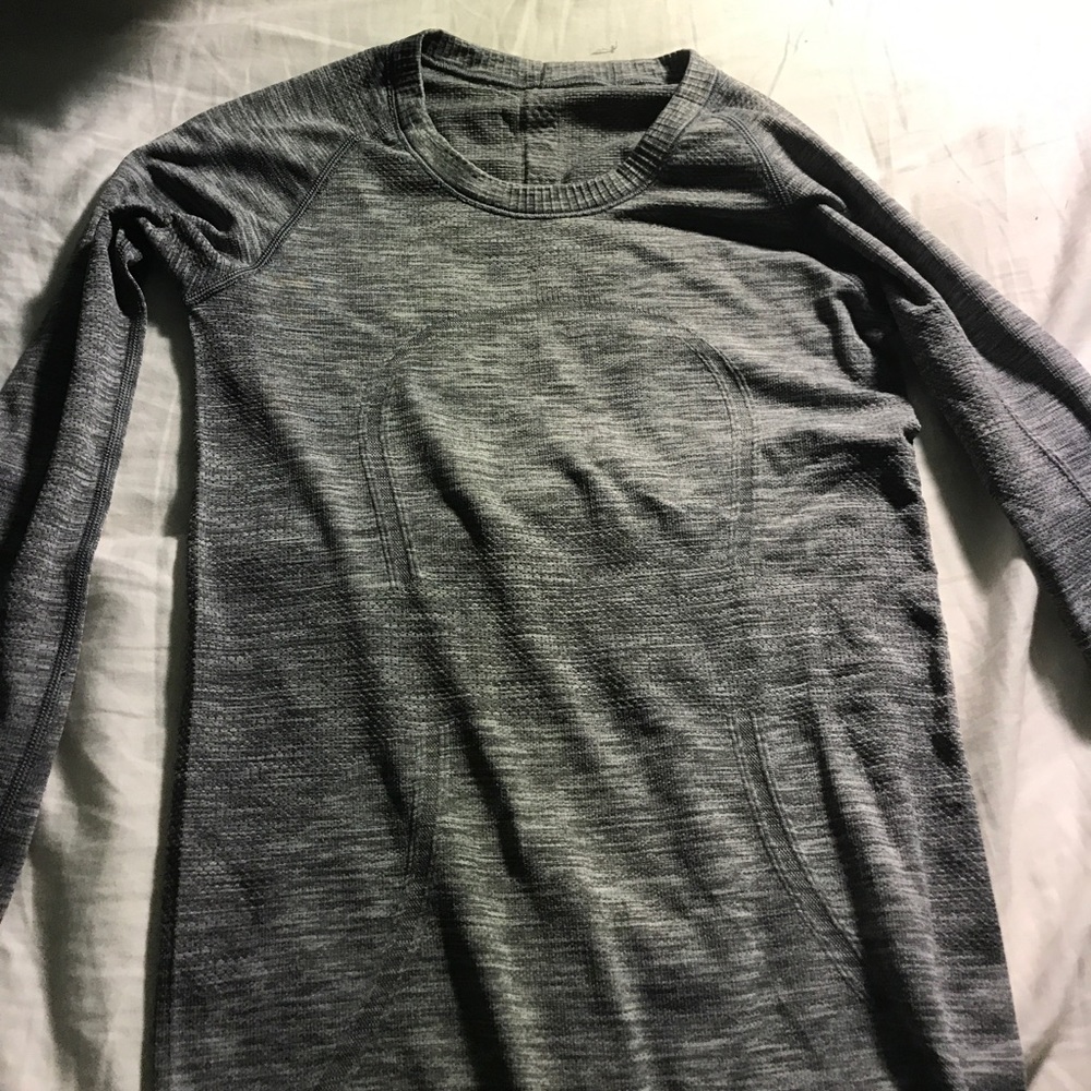 Swiftly Tech Long Sleeve Crew