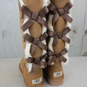 Sold Tall Bailey Bow Uggs Chestnut Size 10