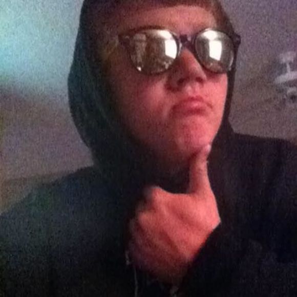 Meet your Posher, Cameron - Picture 1 of 1