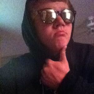 Meet your Posher, Cameron