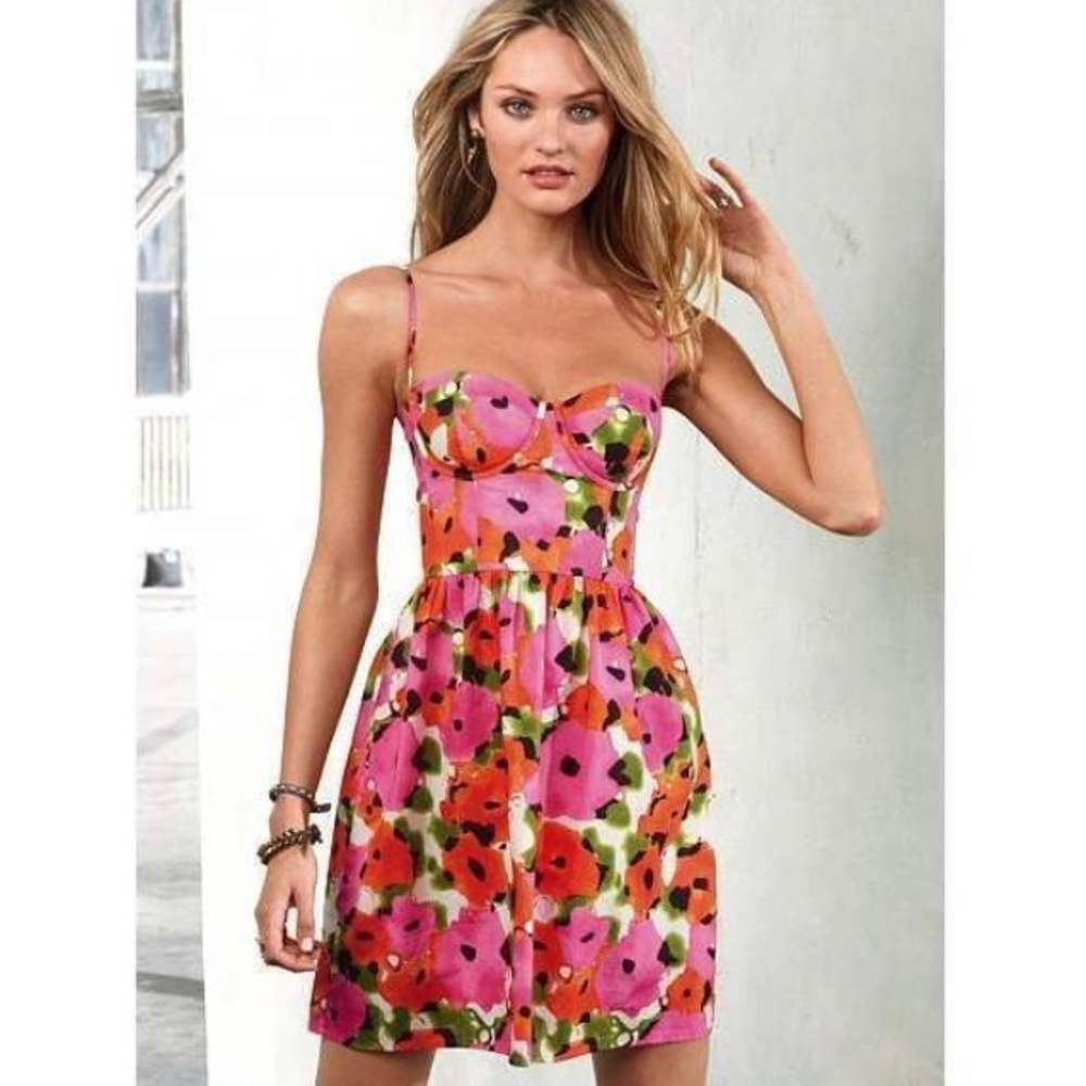 Moda internacional Dress