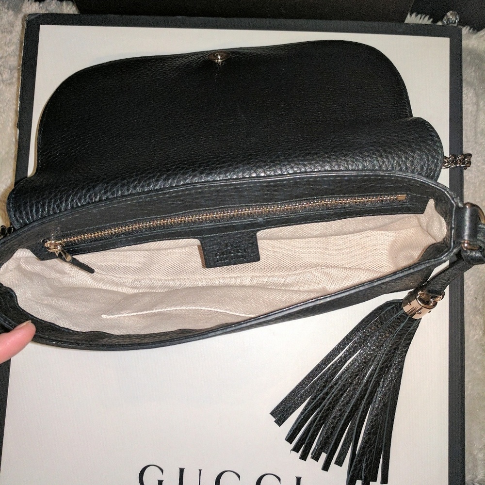 ❤️SOLD💕AuthenticGucciSoho Flap Bag Black leather - Picture 6 of 7