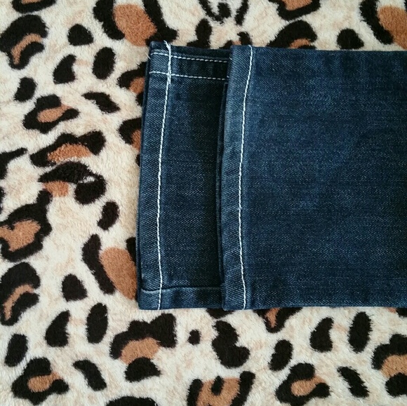 Women's True Religion Jeans - Picture 5 of 6