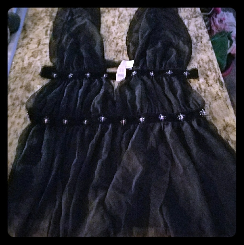 Victoria's Secret nighty/gown. NTW. BLACK