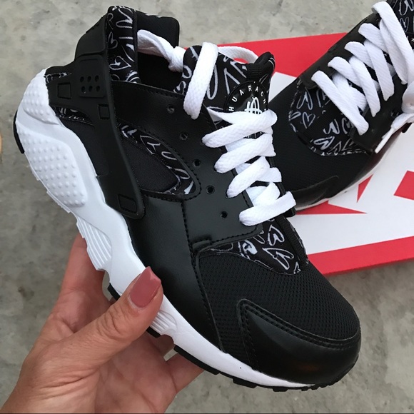 NWB 🖤 NIKE HUARACHE | READ 😍 - Picture 6 of 8
