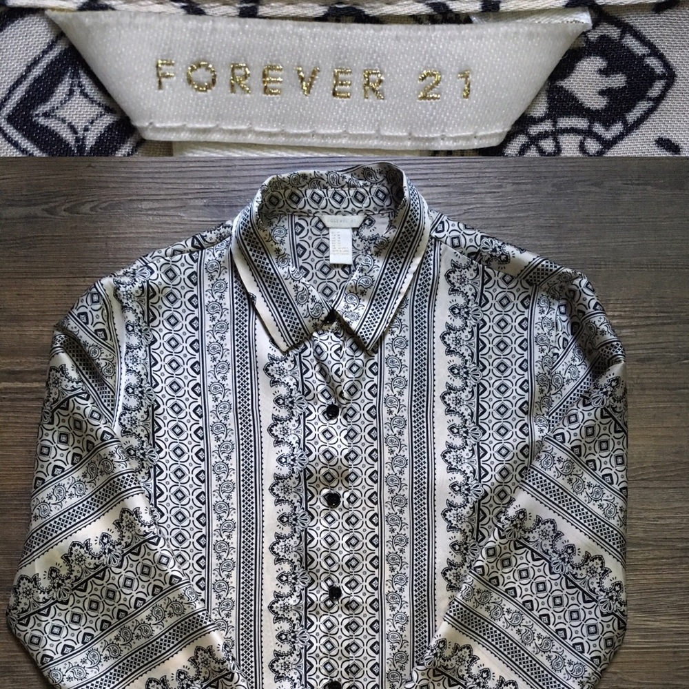 F21 Silky Printed Long Sleeve Blouse