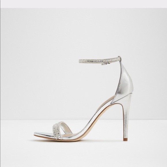 Heels - Picture 3 of 4