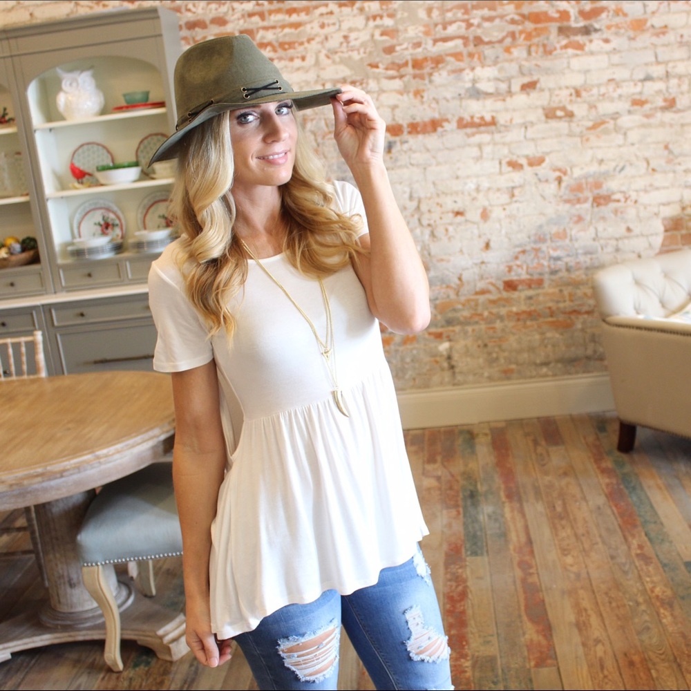 ✨LAST✨Ivory short sleeve bandeau look  tunic - Picture 2 of 5