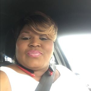 Meet your Posher, Devonne