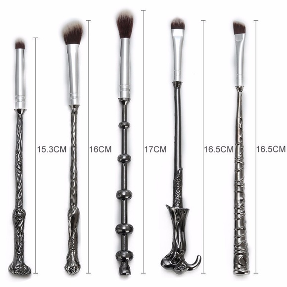 Harry Potter Wand Makeup Brush Set by Vander - Picture 5 of 8