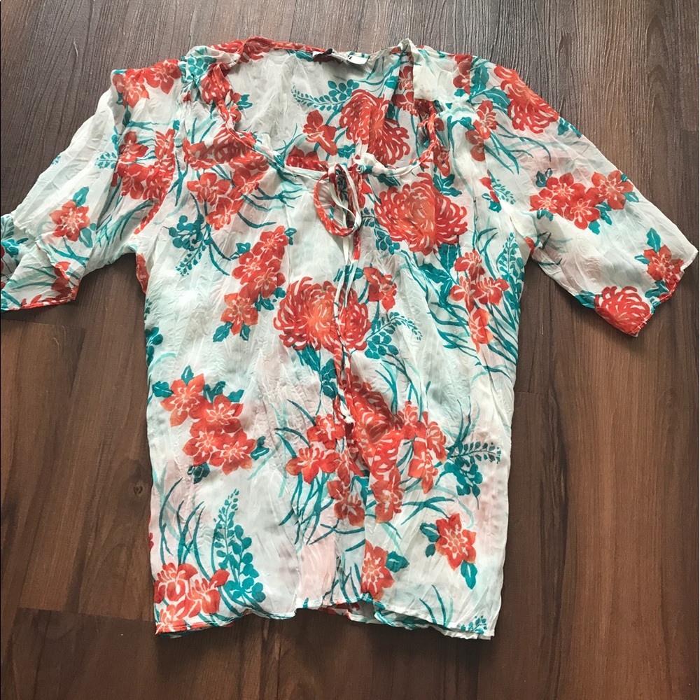 Tropical light weight float top 💛🍹