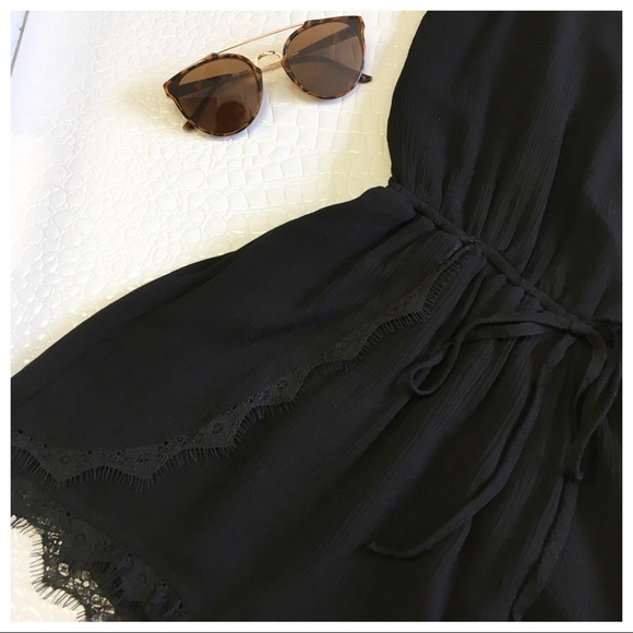 Black lace detail surplice romper - Picture 2 of 6