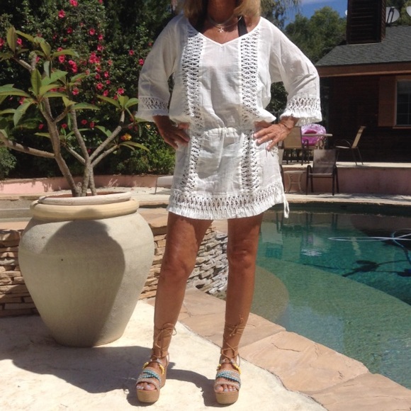 VIX White Crochet and Fringed Beach Cover Up (Med) - Picture 5 of 8