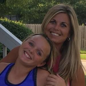 Meet your Posher, Elaine