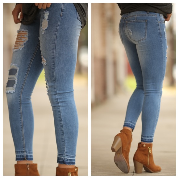 ✨LAST PAIR✨Medium wash destroyed skinny jeans - Picture 8 of 8