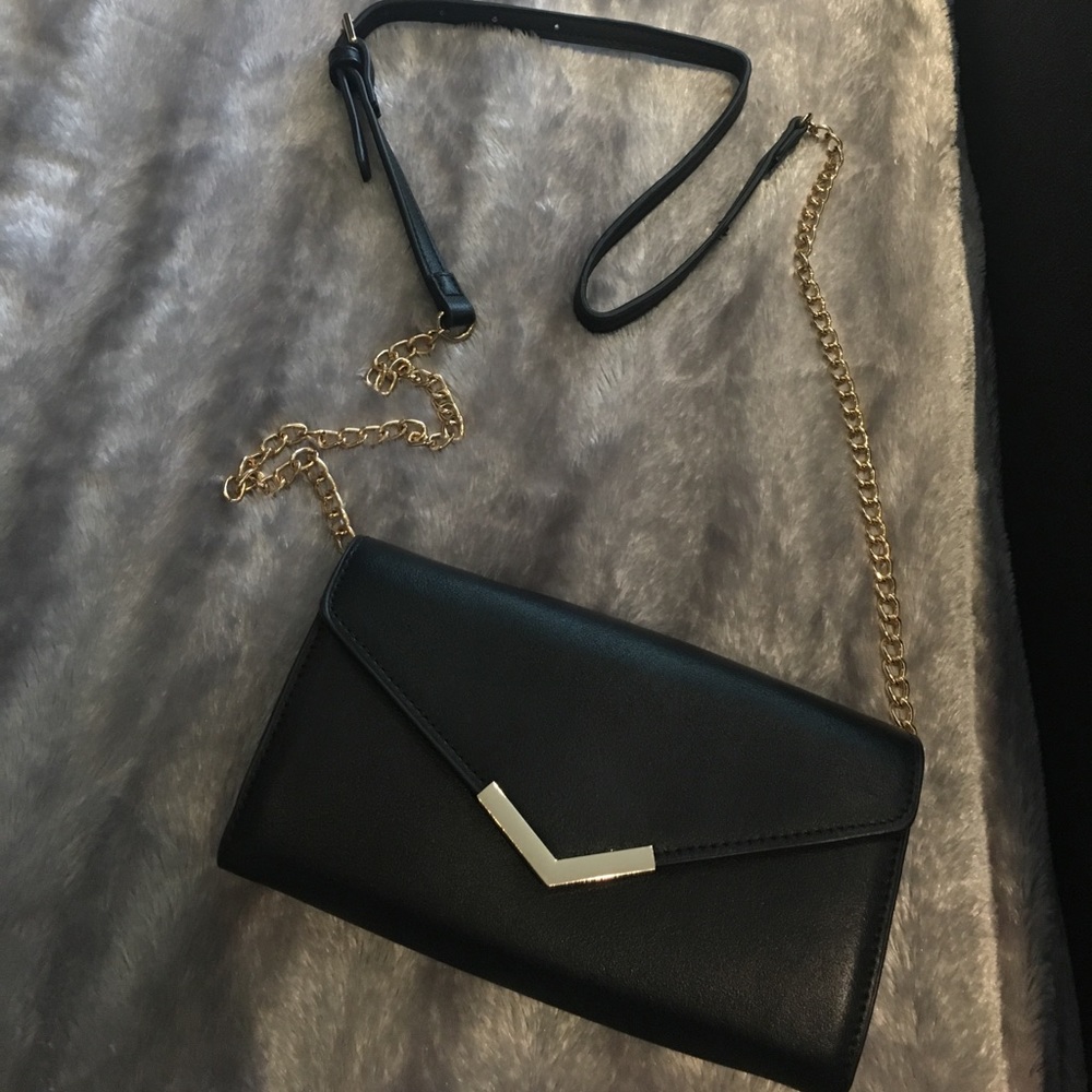 Black and Gold Chain Link Bag