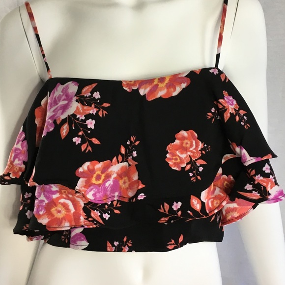 ❌Clearance❌Tularosa Cullen Flutter Crop Top - Picture 3 of 8