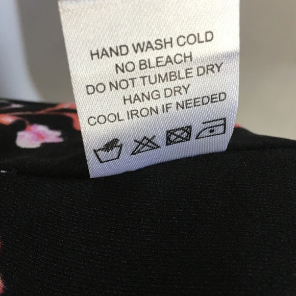 ❌Clearance❌Tularosa Cullen Flutter Crop Top - Picture 8 of 8